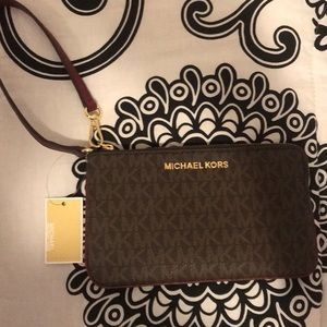 Michael Kors Wristlet